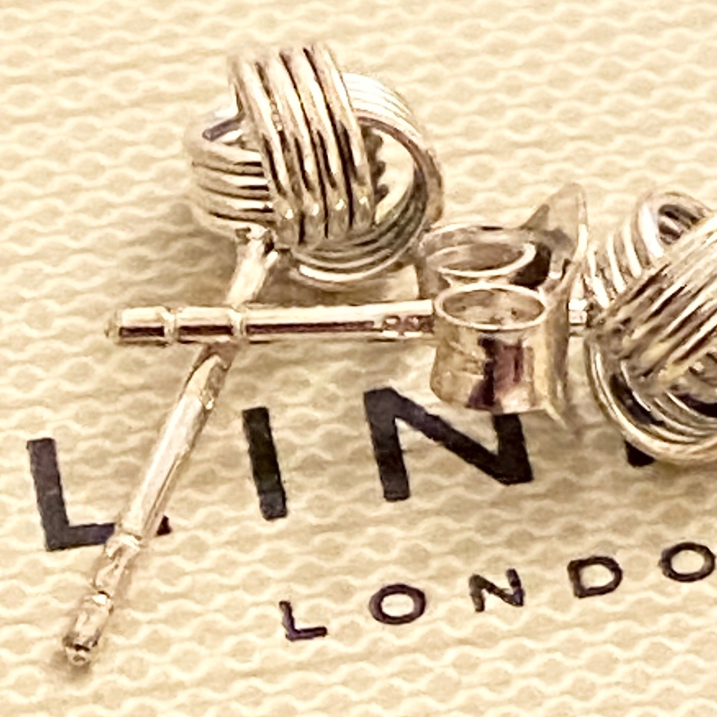 Links of London classic knot Earrings