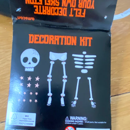 Felt Decorate your own Skeleton Bucket