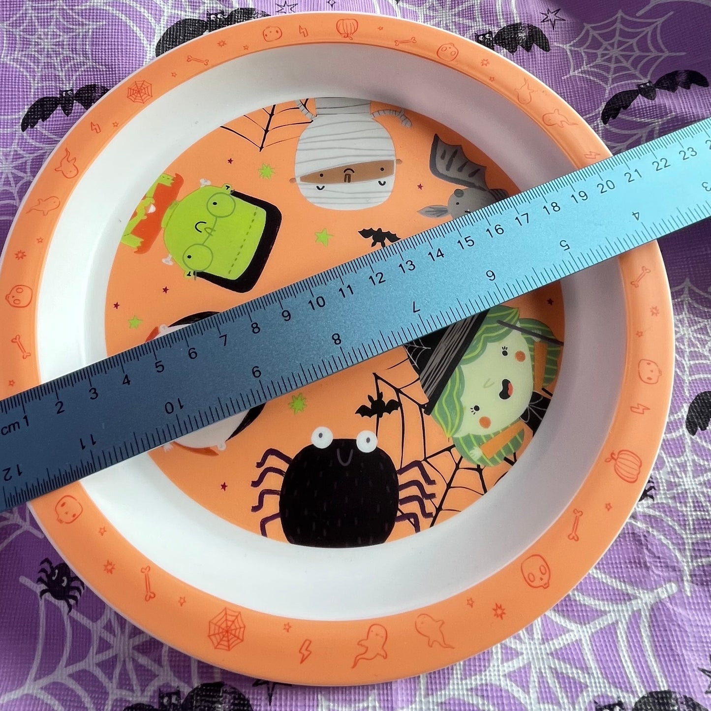Halloween plastic plate