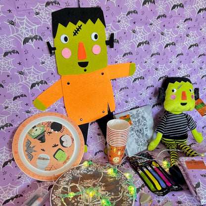 Thrillers and Fillers Halloween 2030 Party box