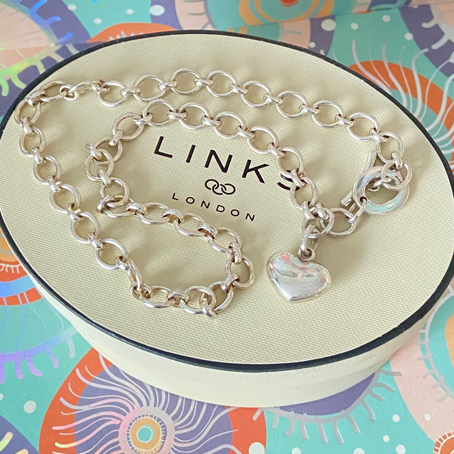 Links of London Sterling Silver Signature Link Necklace with a puffed Heart Charm.   Stunning Links of London Classic T Bar Necklace.  Fantastic Condition Preloved