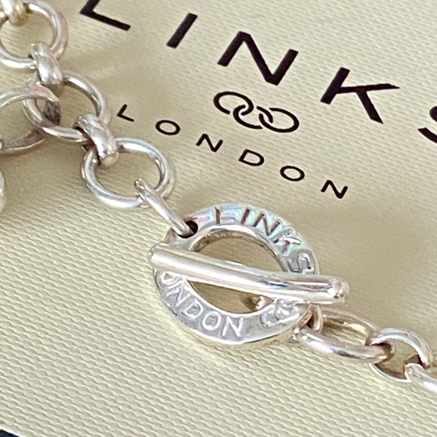 Links of London Sterling Silver Signature Link Necklace with a puffed Heart Charm.   Stunning Links of London Classic T Bar Necklace.  Fantastic Condition Preloved
