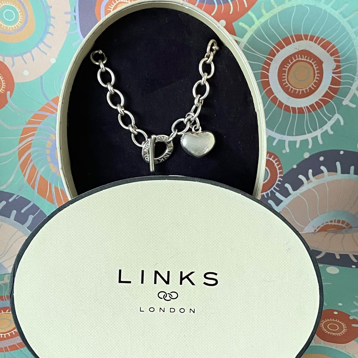 Links of London Sterling Silver Signature Link Necklace with a puffed Heart Charm.   Stunning Links of London Classic T Bar Necklace.  Fantastic Condition Preloved