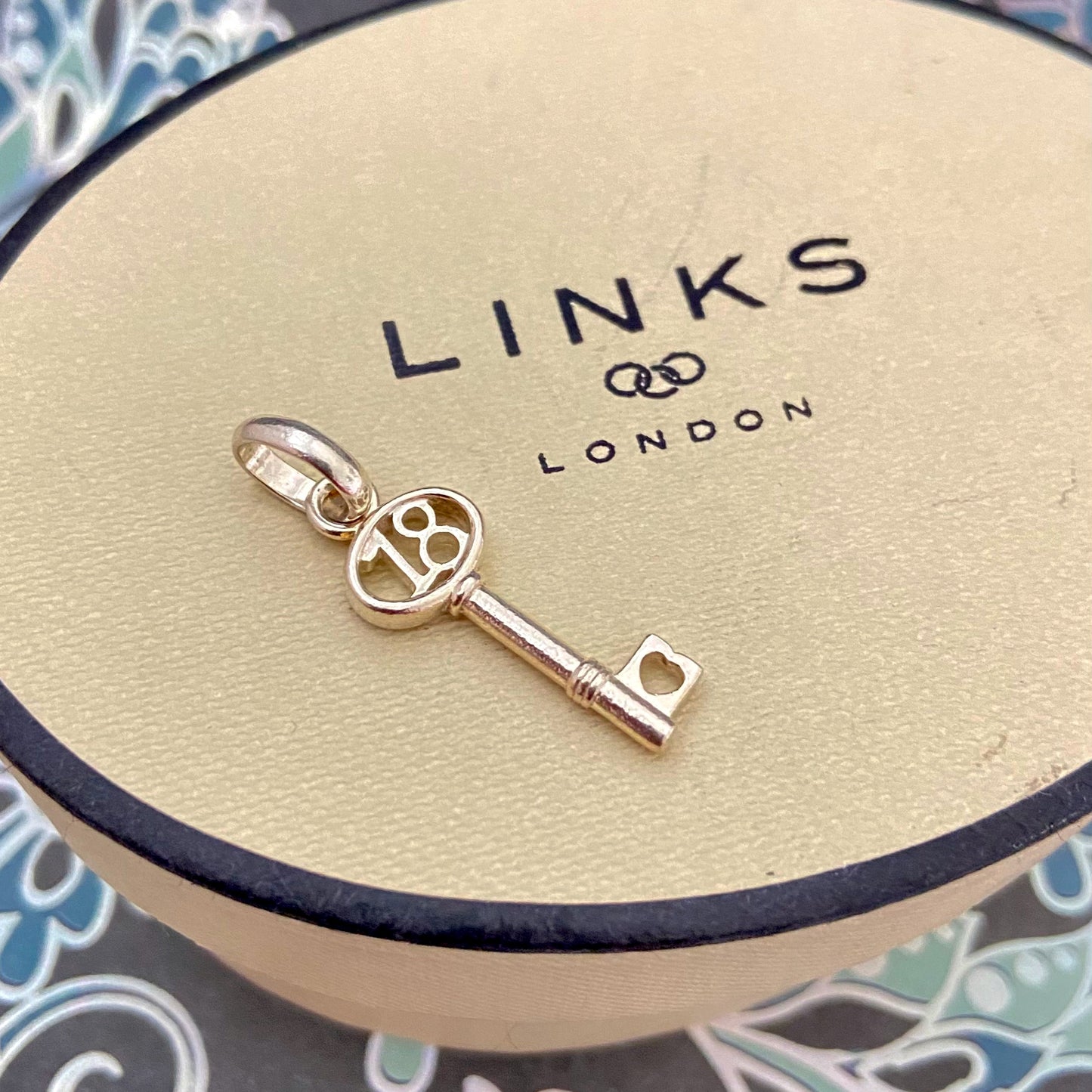 Links of London Key of the door 18th Charm