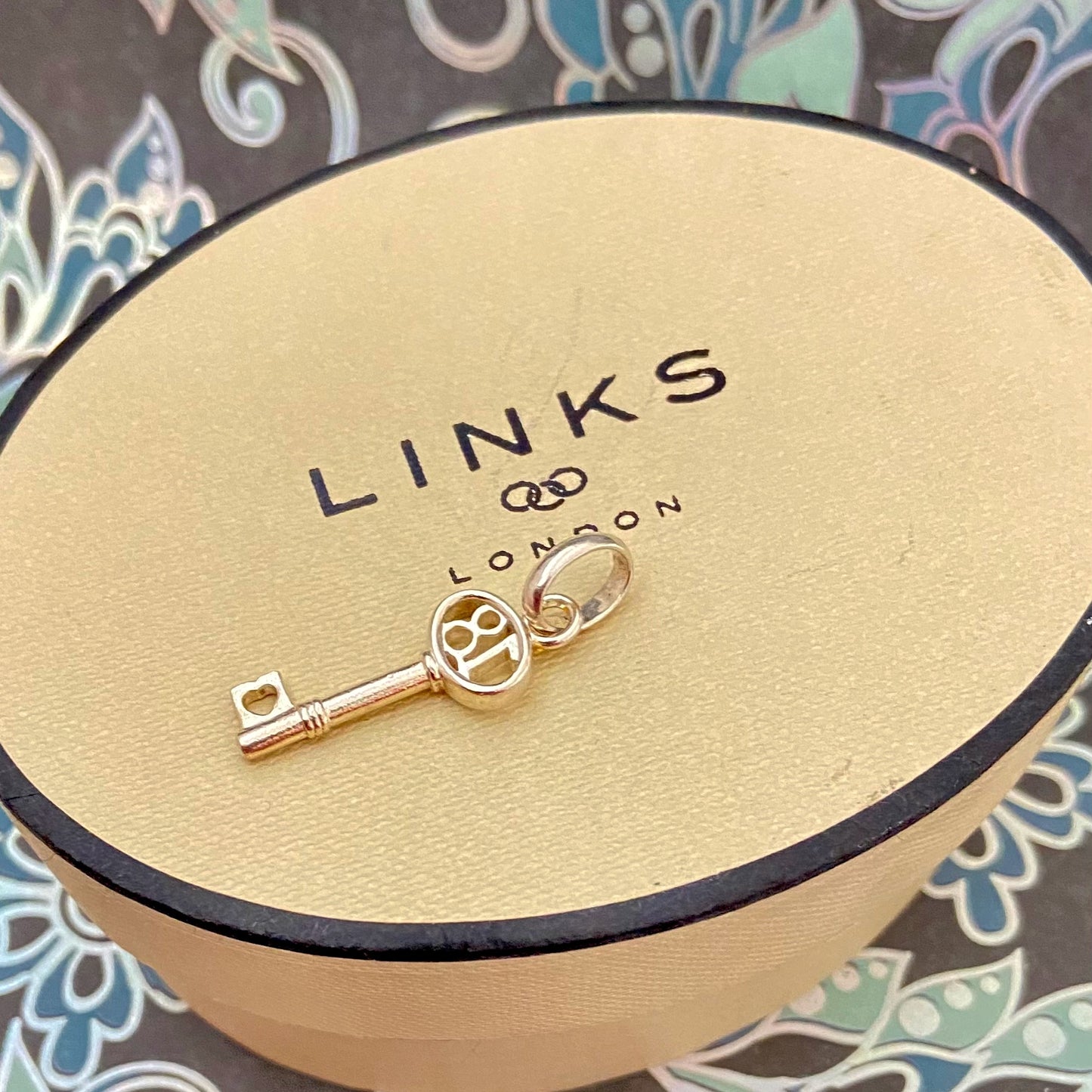 Links of London Key of the door 18th Charm