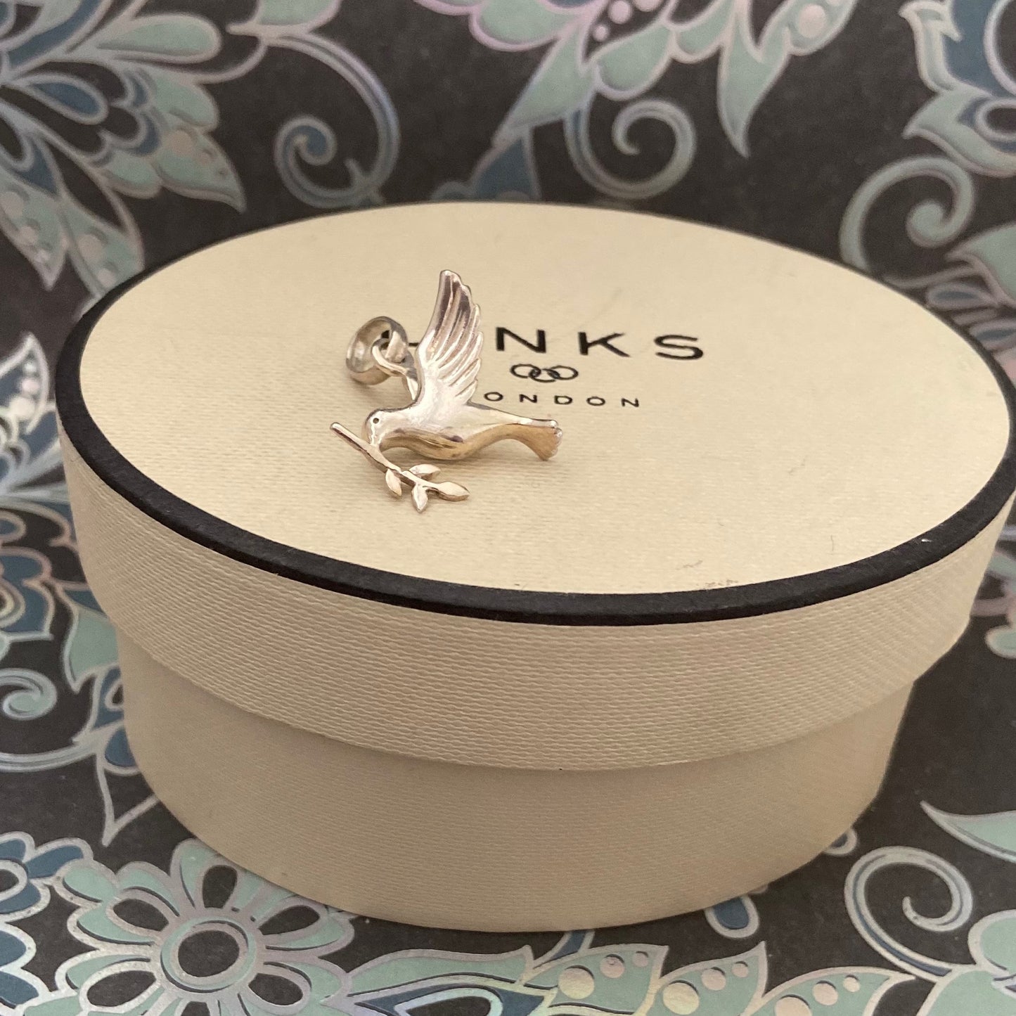 Preloved Sterling Silver Links of London Peace Dove 925 Charm