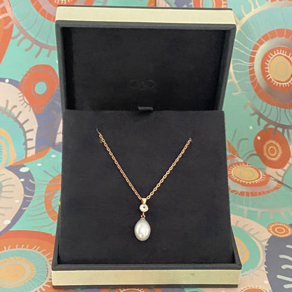 18ct Gold Vermeil  Cultured Pearl and Topaz Necklace crafted in Sterling Silver by the Iconic Links of London