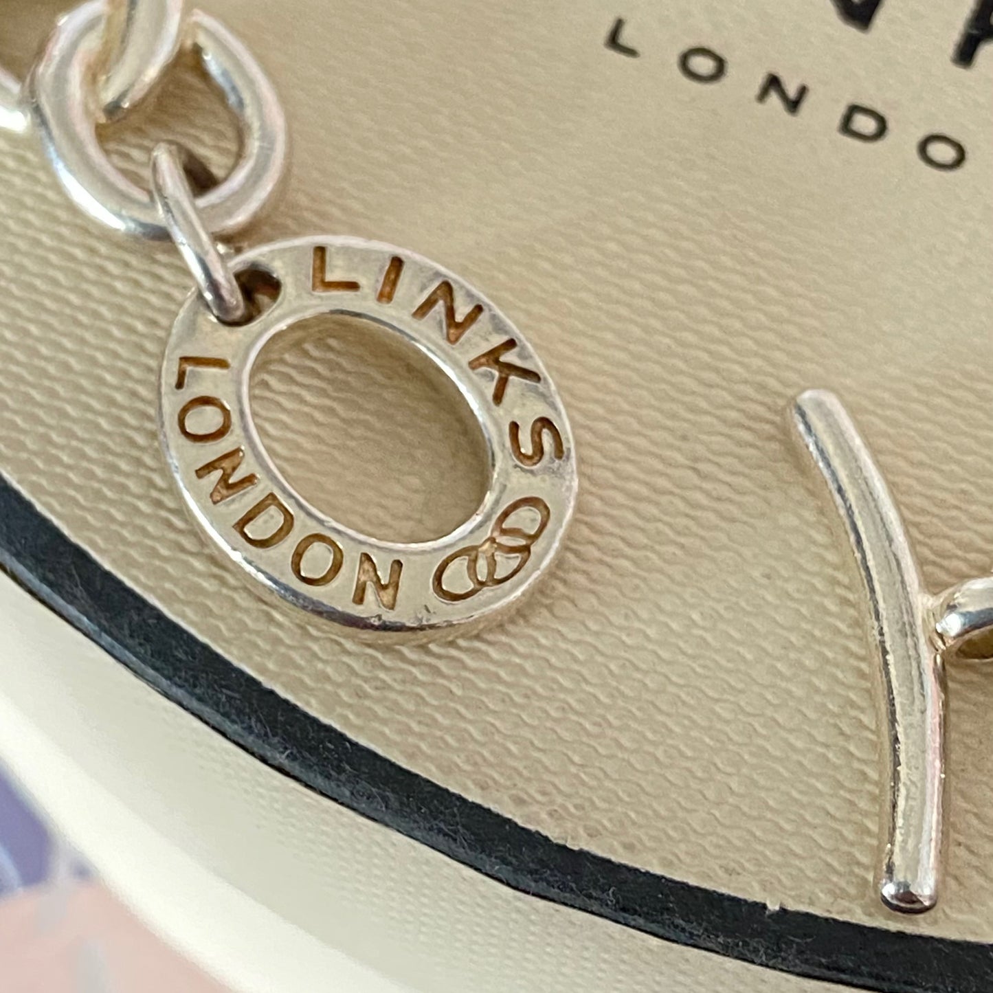 Sterling Silver Signature Bracelet Links of London with a Red and Silver hearts 21cm 33g