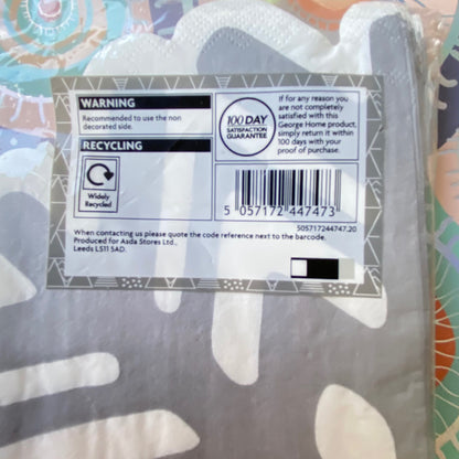 Snow Flake Napkins 20 per pack, 3ply can be used for Decoupage