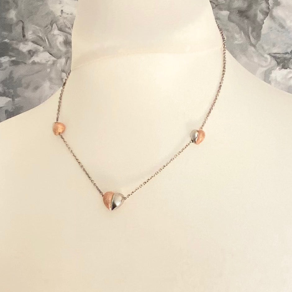 Links of London  Masquerade Necklace with Three hearts in Gold 18ct Vermeil.