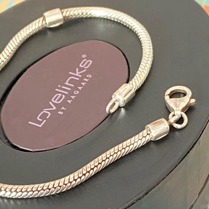 Snake Charm Bracelet ideal for Love Links Bead Charms in fantastic condition – 20cm