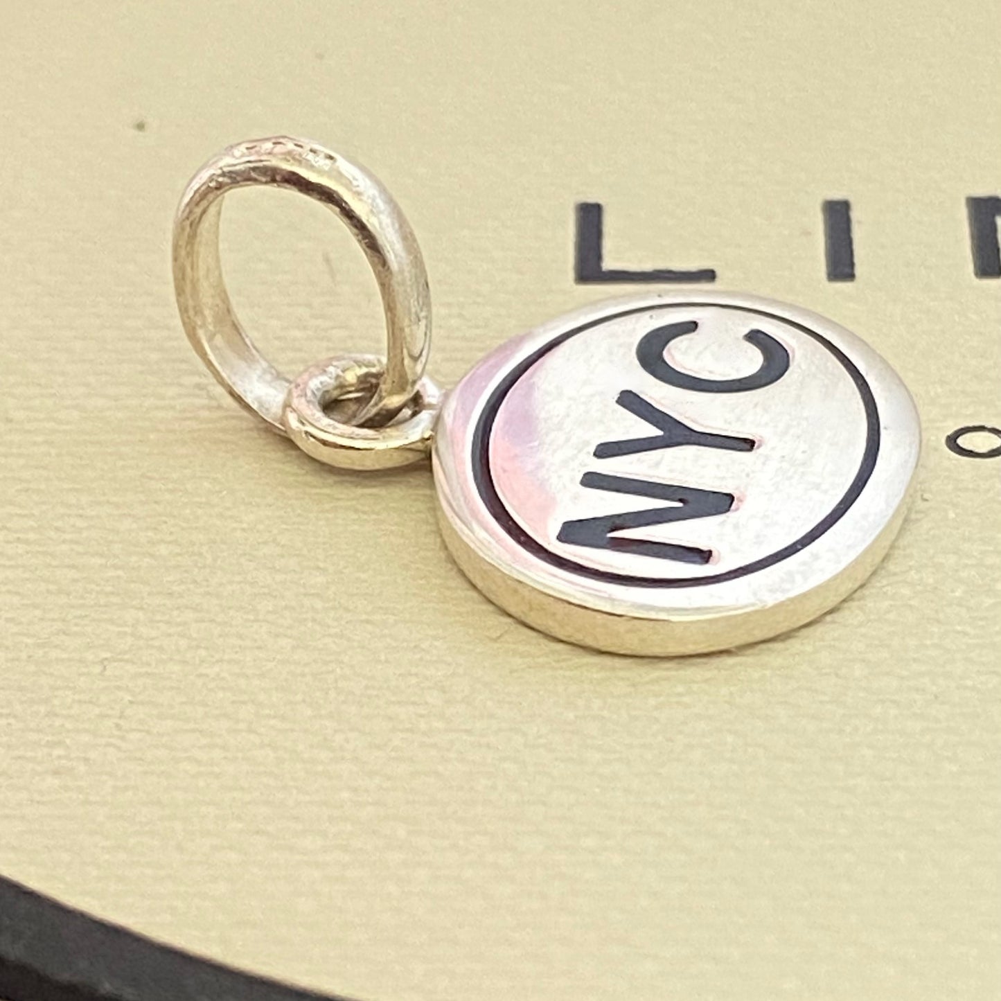 Links of London NYC  (New York City) Charm New!