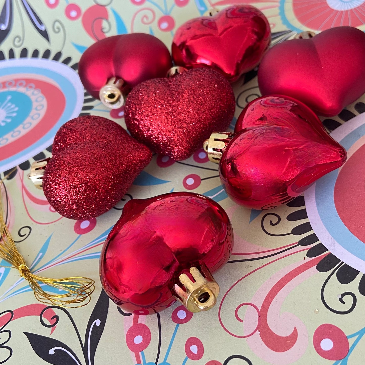 8 Heart Festive Holiday Baubles Ornaments, for Christmas, Valentine
