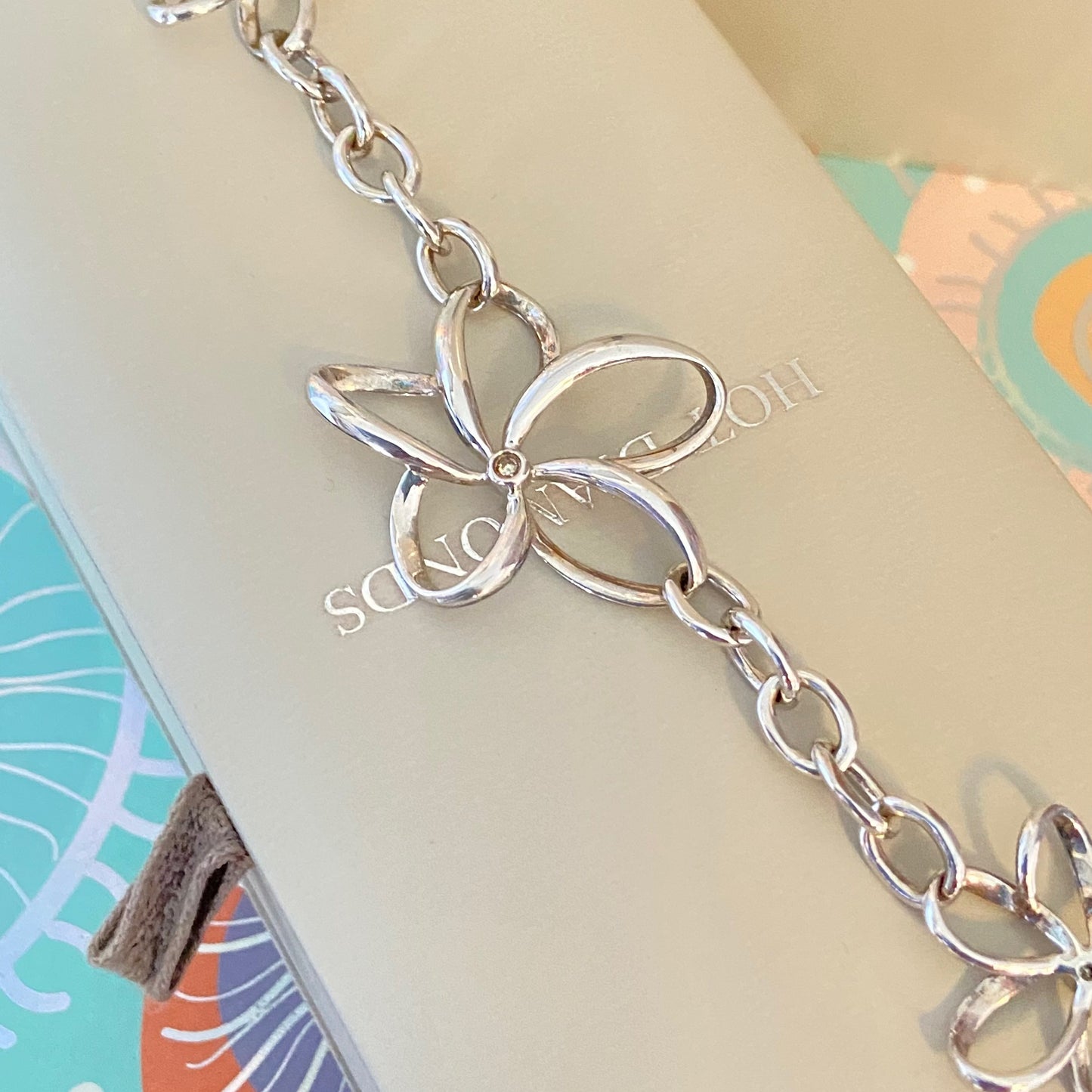 Vintage Hot Diamonds Sterling Silver and Diamond Paradise Open Petal Bracelet