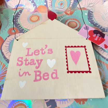Decorative Hanging Door Sign “Do not Disturb” featuring a Heart Design made of Wood