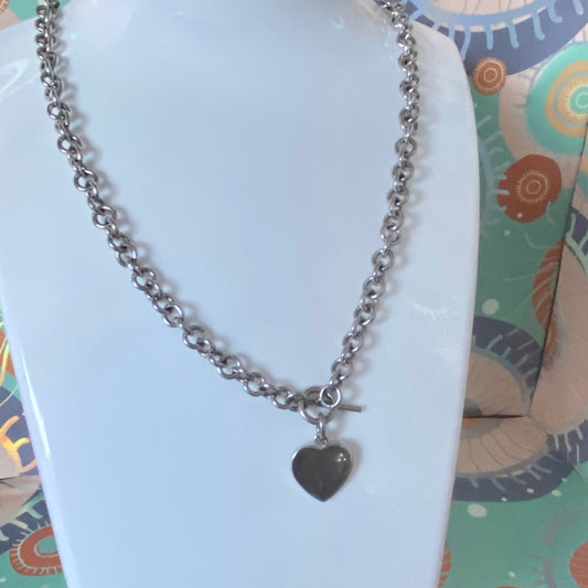 Sure T bar Hot Diamonds Necklace with a Solid Sterling Silver Heart with a Diamond. 26g. 40cm in Length