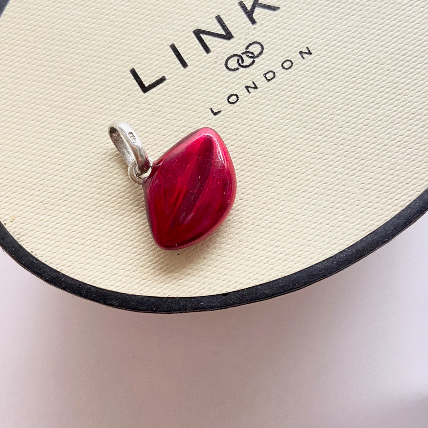 Links of London Large Red Enamel Lips Charm