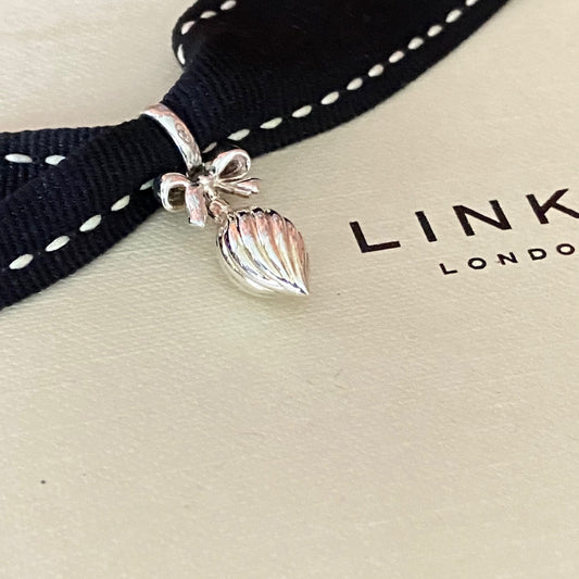 Links of London Festive Drop Bauble Charm. New item. Perfect condition. You will be the first to love this.