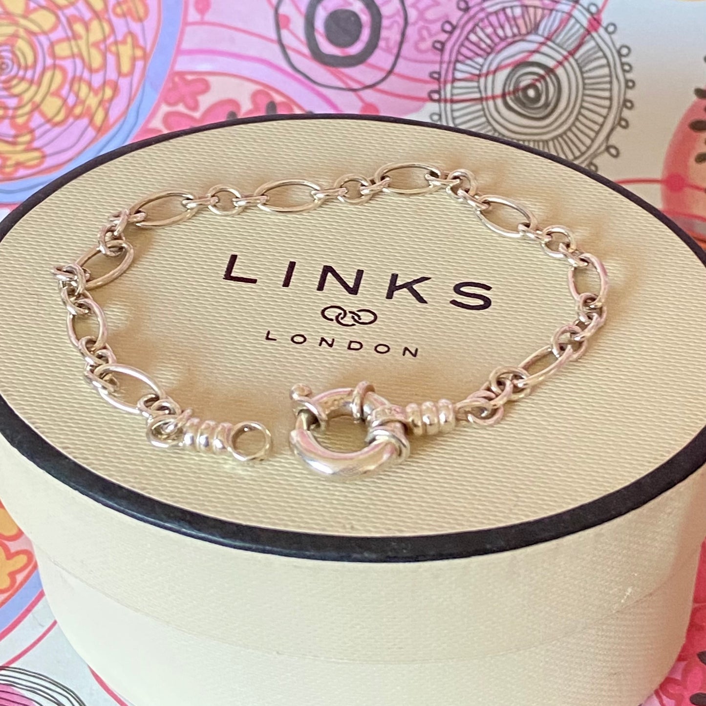 Links of London Delicate Sterling silver Link chain with Senorita Clasp New original box  19cm