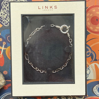 Links of London Delicate Sterling silver Link chain with Senorita Clasp New original box  19cm
