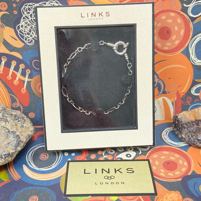Links of London Delicate Sterling silver Link chain with Senorita Clasp New original box  19cm