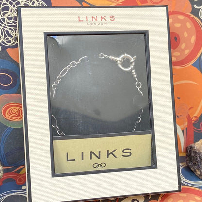 Links of London Delicate Sterling silver Link chain with Senorita Clasp New original box  19cm