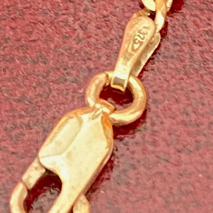 Delicate 9ct Gold Figaro bracelet