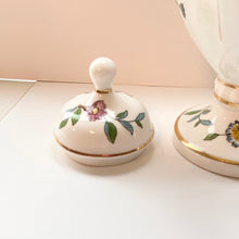Load image into Gallery viewer, Aynsley Vintage Fine Bone China, Pembroke Design lidded vase in perfect condition
