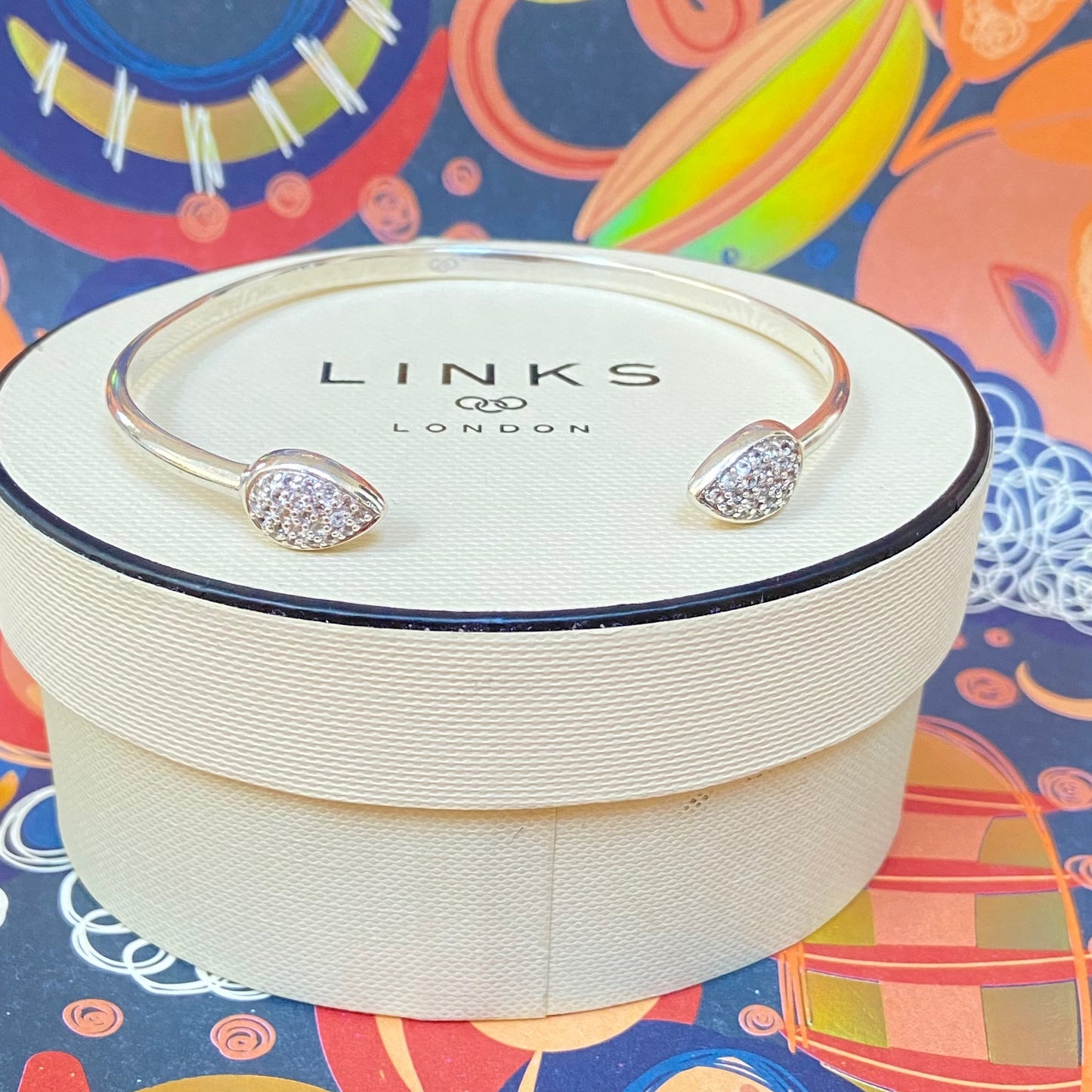 Links of London Leaf  Cuff Bracelet with crystals New!
