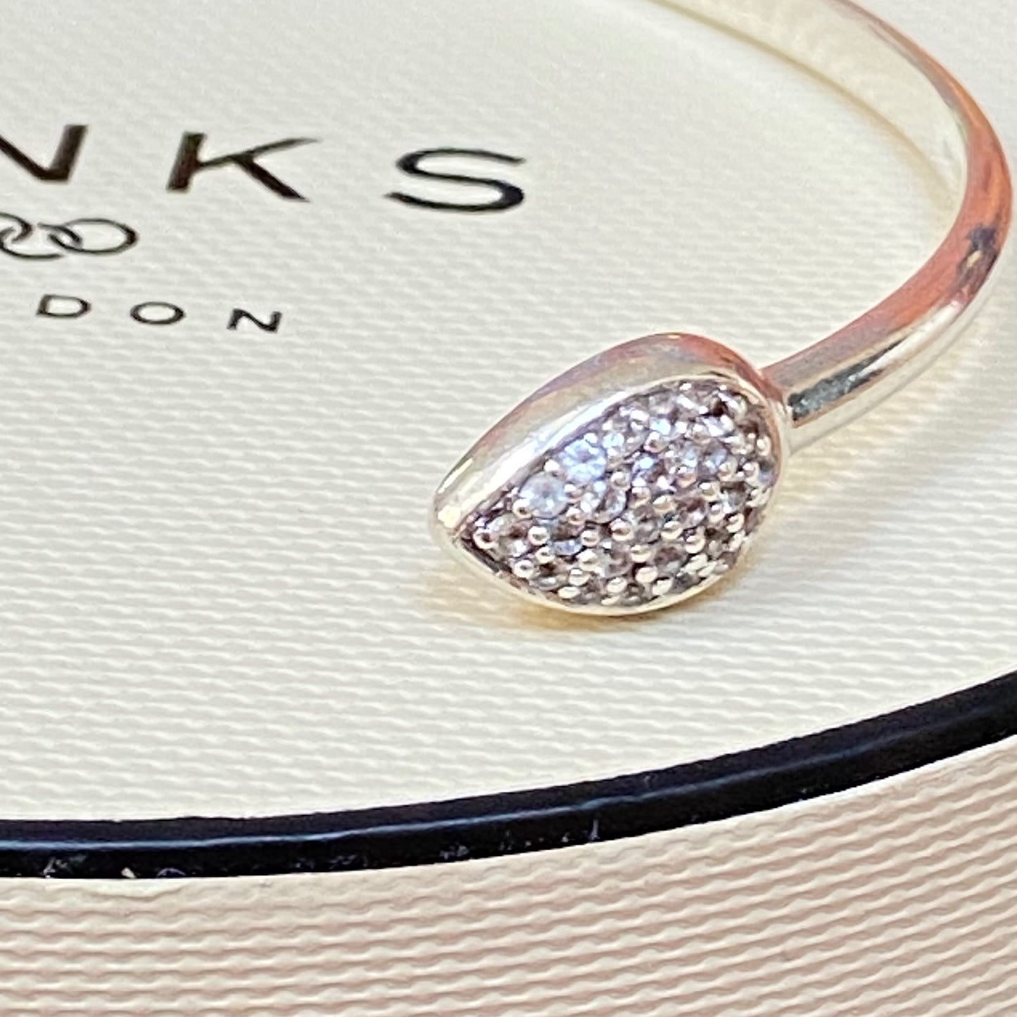 Links of London Leaf  Cuff Bracelet with crystals New!