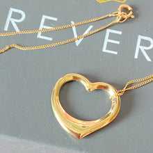 Load image into Gallery viewer, Delicate 9ct Gold Floating Heart Pendent Necklace
