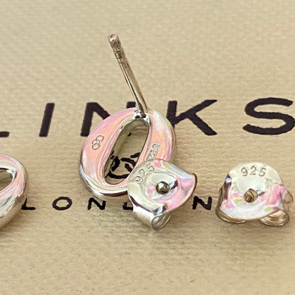 Links of London classic Sterling Silver Oval Stud Earrings.