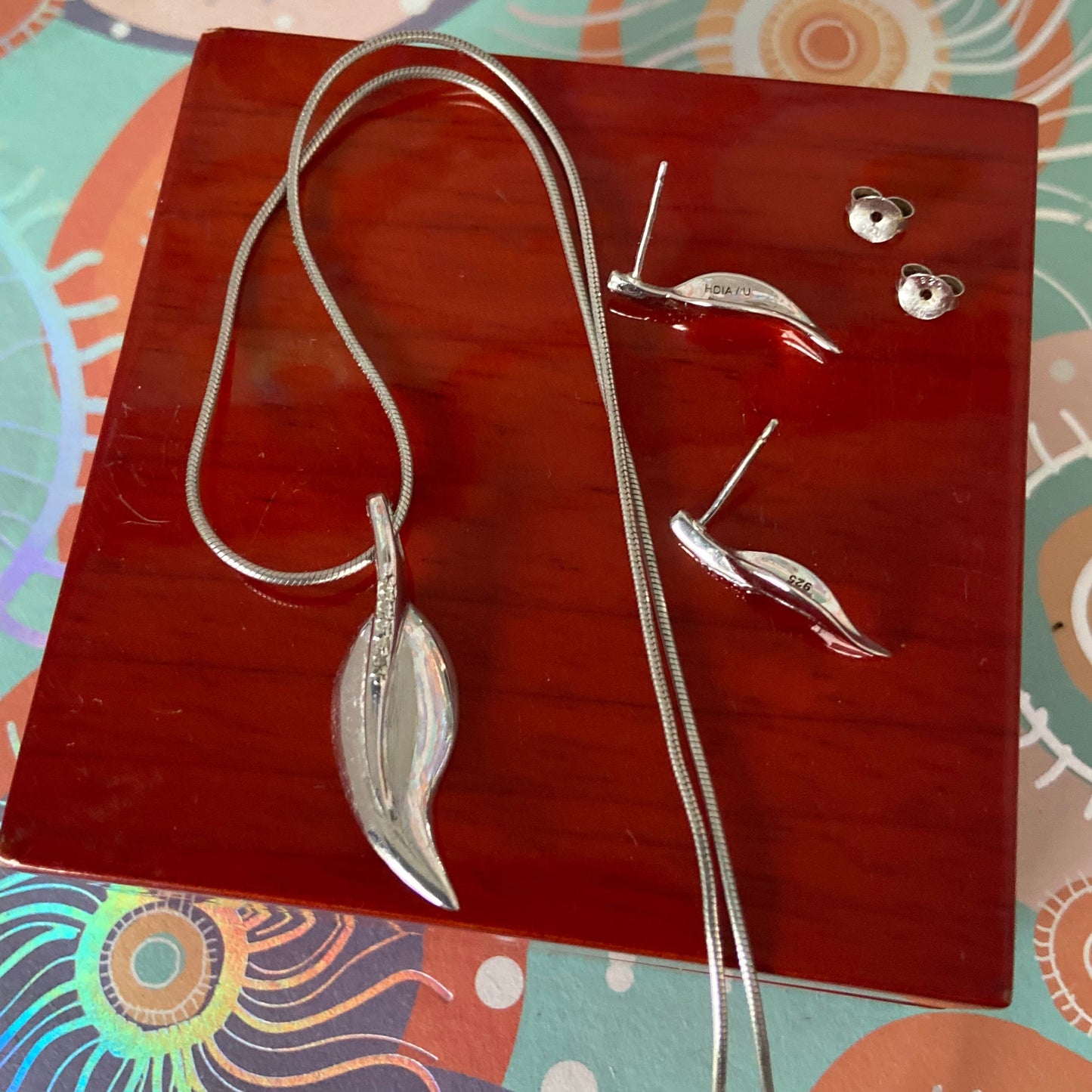 Vintage Hot diamonds Sterling Silver, Diamond Leaf Stem Earrings and Necklace Set