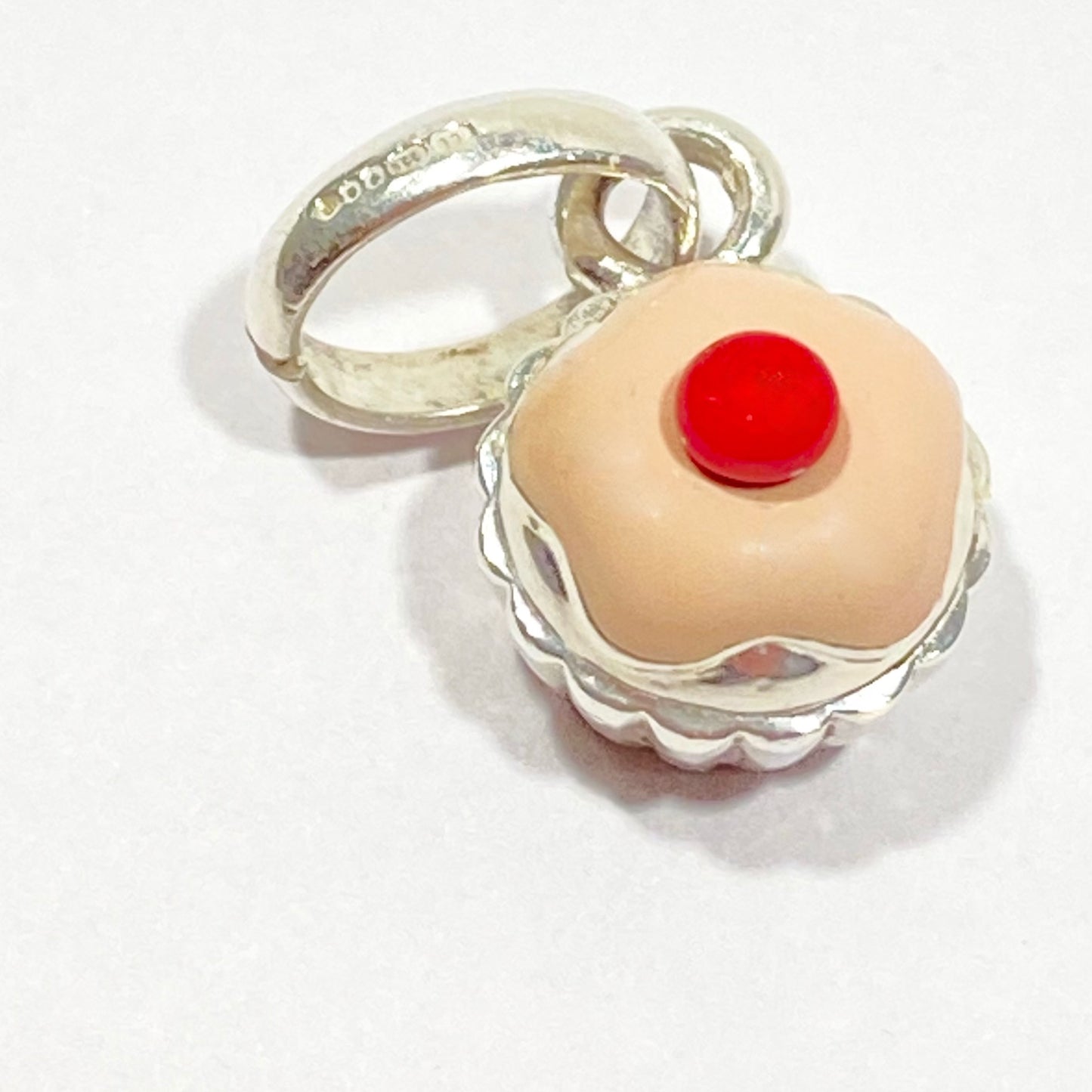 Links of London enamelled Cup Cake Charm