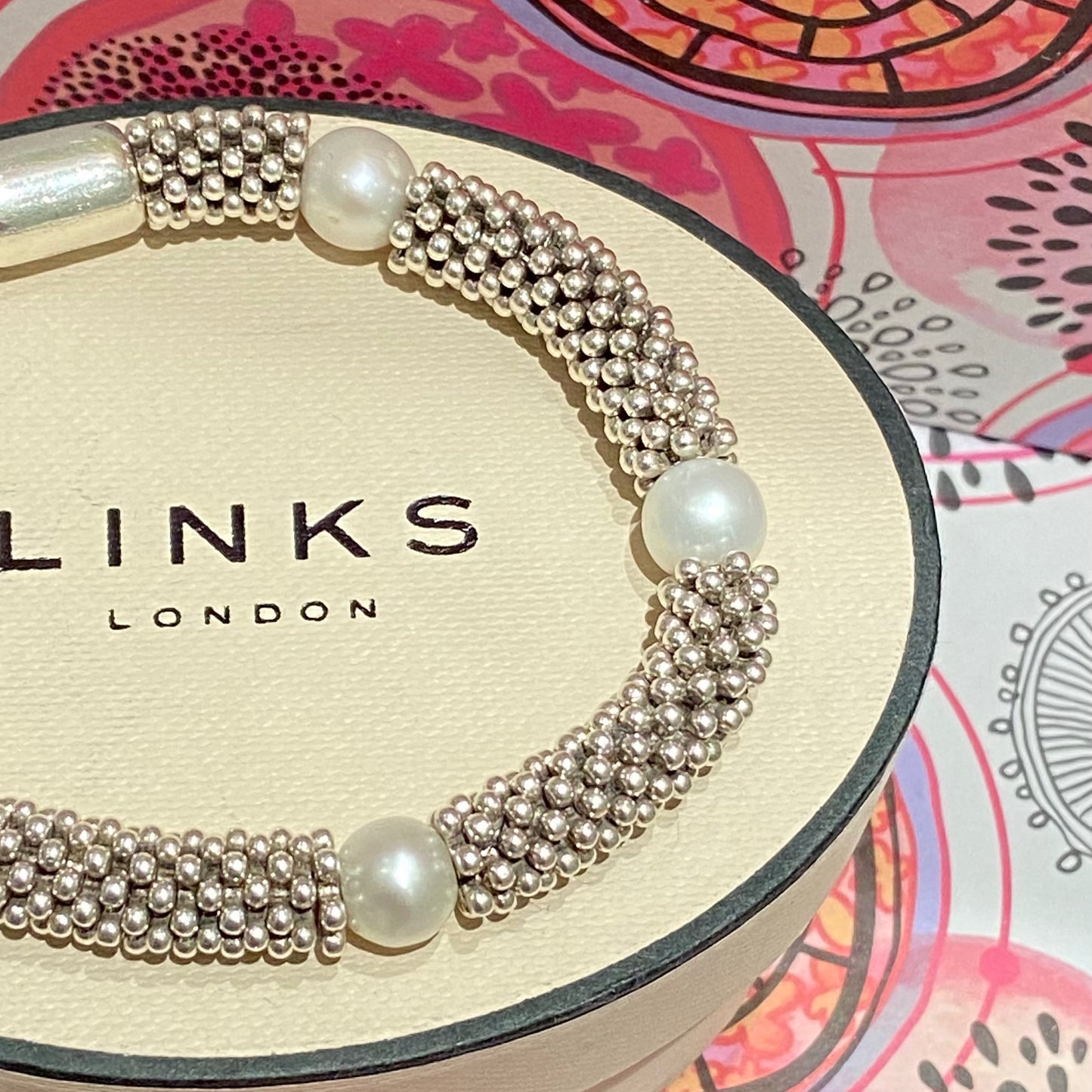 Effervescent Star Stretchy Links of London Sterling Silver Sweetie Bracelet with pearls – Small Size 15cm  38g weight