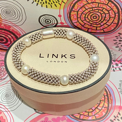 Effervescent Star Stretchy Links of London Sterling Silver Sweetie Bracelet with pearls – Small Size 15cm  38g weight