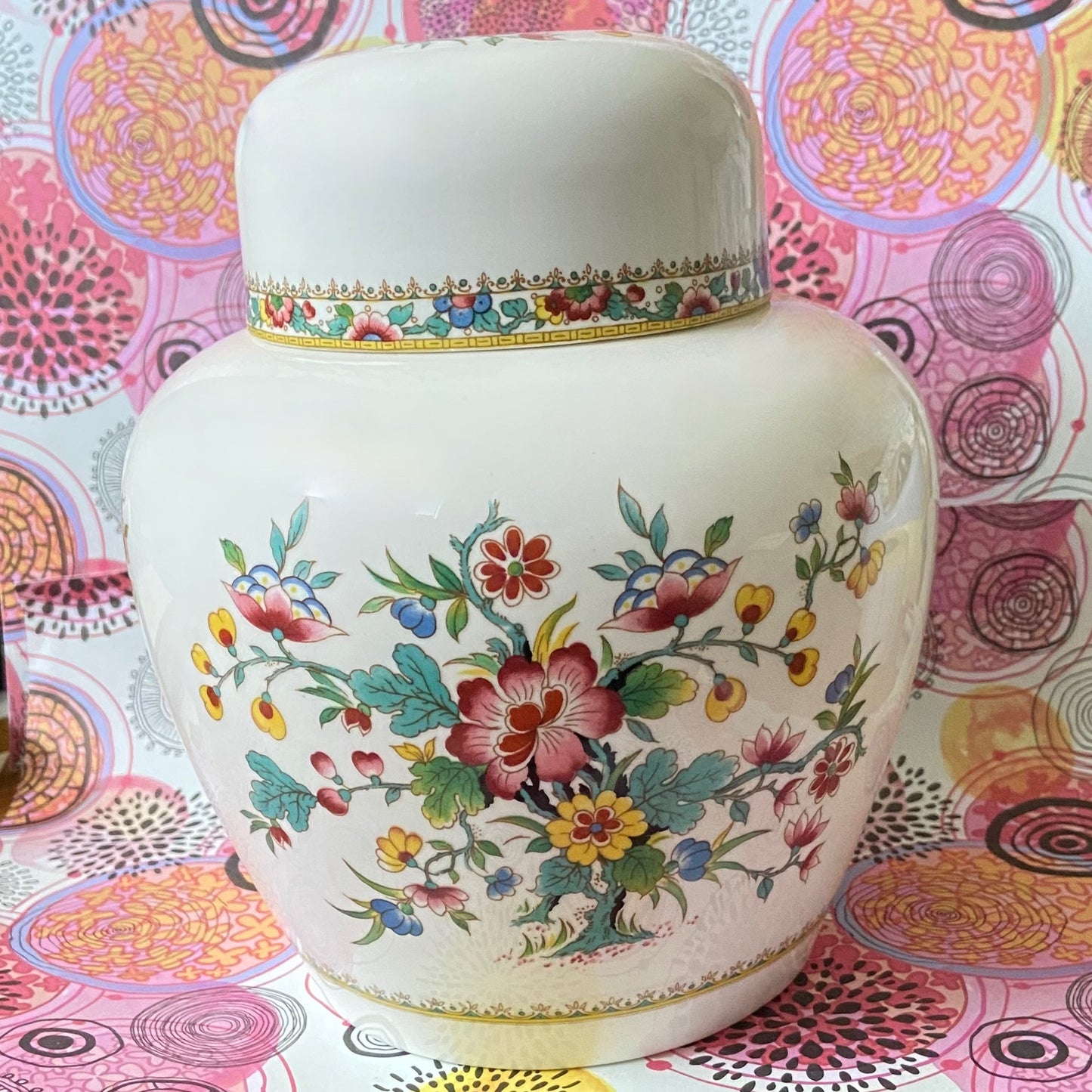Vintage Fine Bone China Coalport Made in England,  Ming Rose, Ginger Jar produced 1970 to 1993. Aprox 17cm High