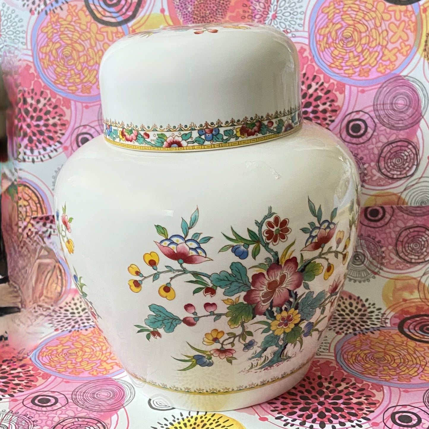 Vintage Fine Bone China Coalport Made in England,  Ming Rose, Ginger Jar produced 1970 to 1993. Aprox 17cm High