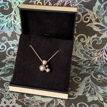 Load image into Gallery viewer, Sterling Silver Authentic  Links of London Effervescence Pearl Pendent Necklace
