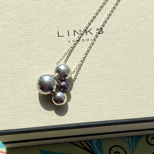 Load image into Gallery viewer, Sterling Silver Authentic  Links of London Effervescence Pearl Pendent Necklace
