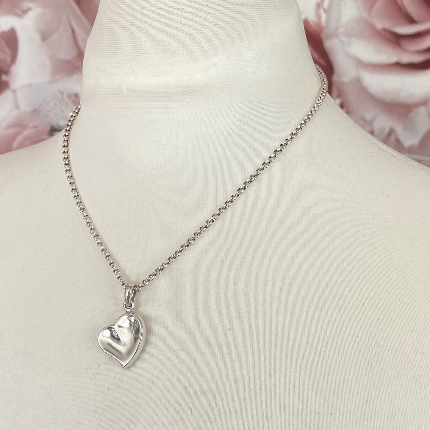 Links of London Belcher Necklace with a Love Heart Pendent