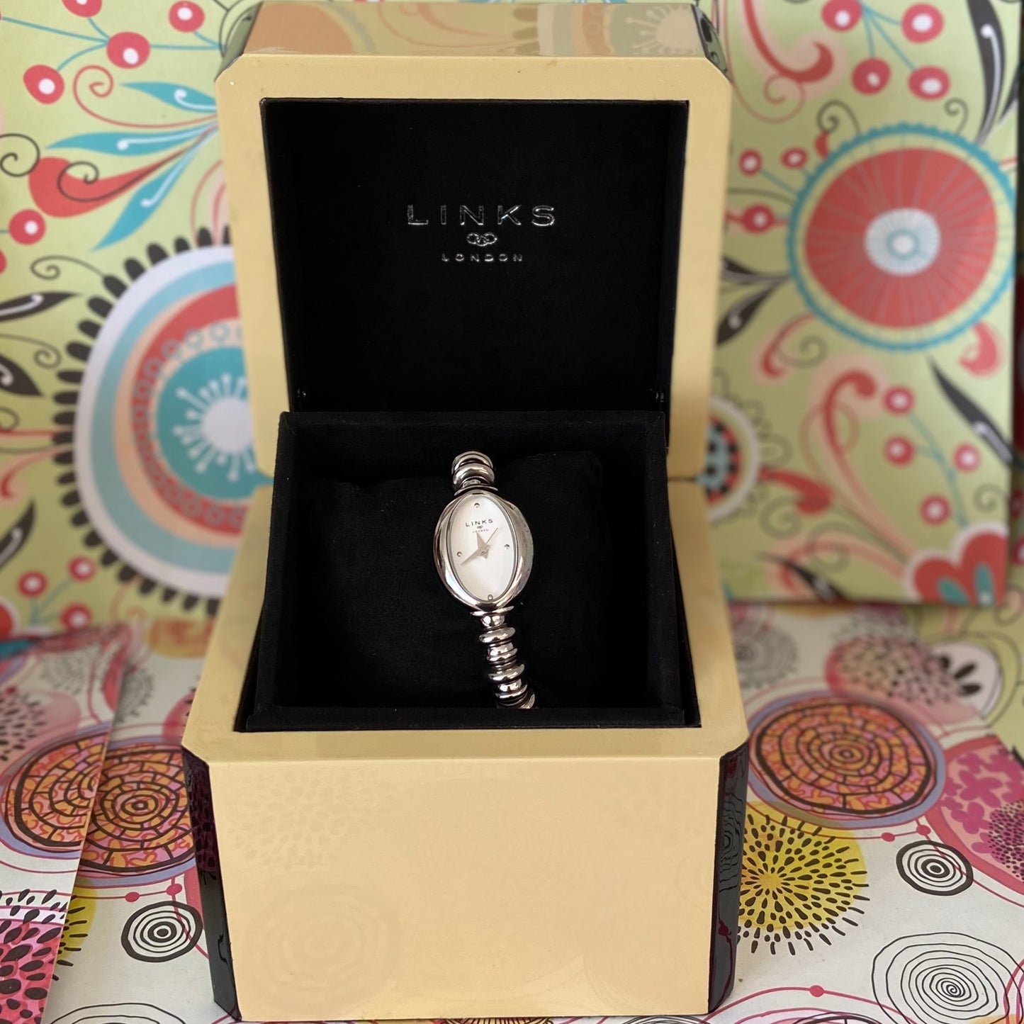 Very rare New Links of London delicate Silver Sweetheart Stainless Steel Watch.