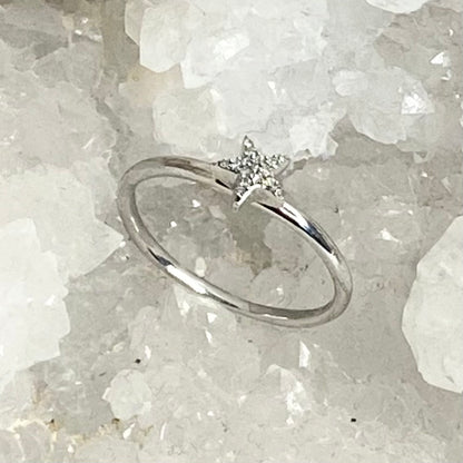 Links of London Essentials Sterling Silver Star Crystal Ring