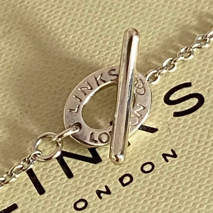 Links of London  Masquerade Necklace with Three hearts in Gold 18ct Vermeil.