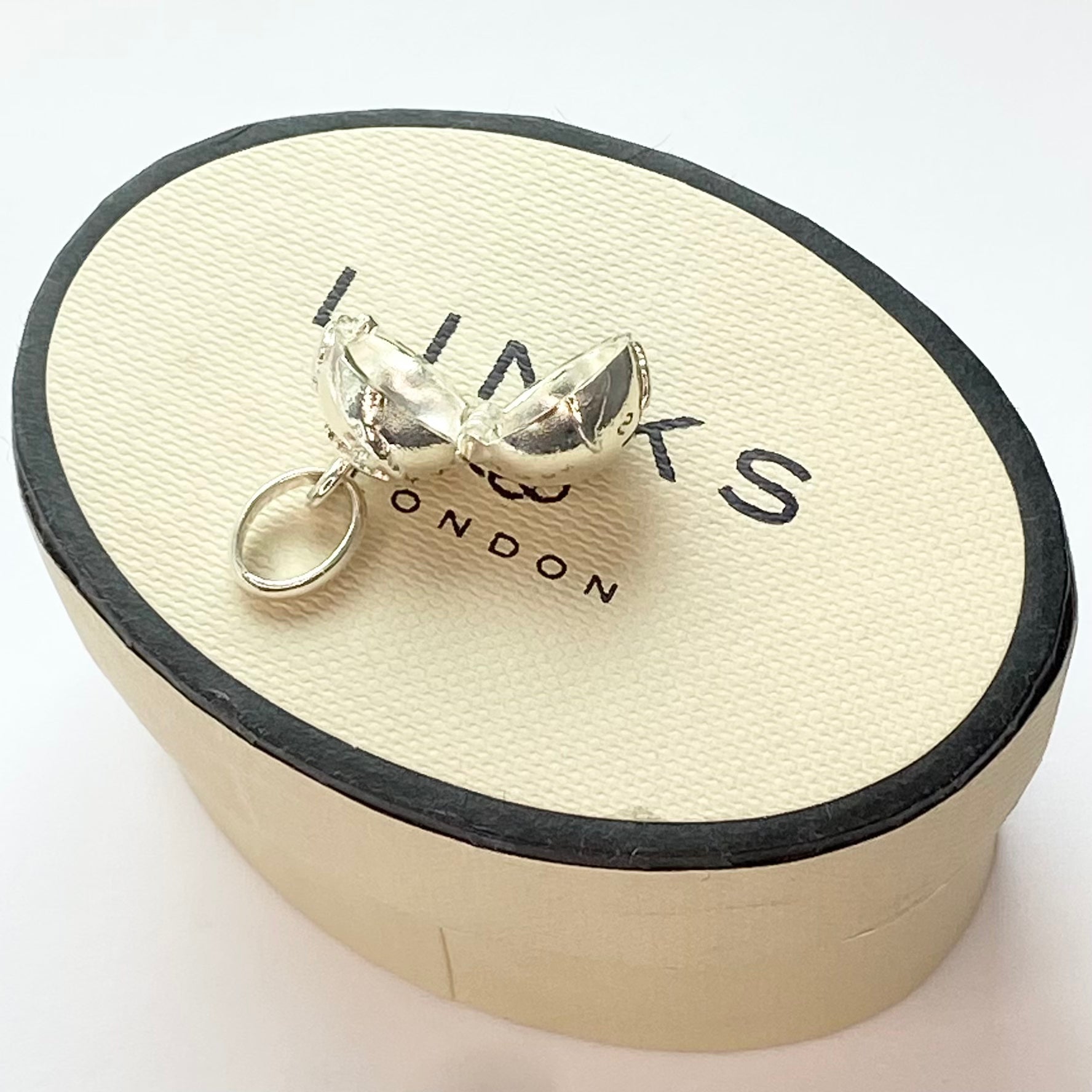 Links of london globe charm discount