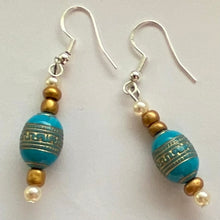 Load image into Gallery viewer, Turquoise and gold beaded Earrings
